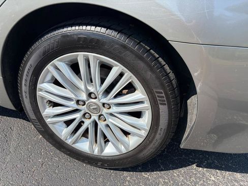 Used 2015 Lexus ES 350 w/ Luxury Package FWD image 8