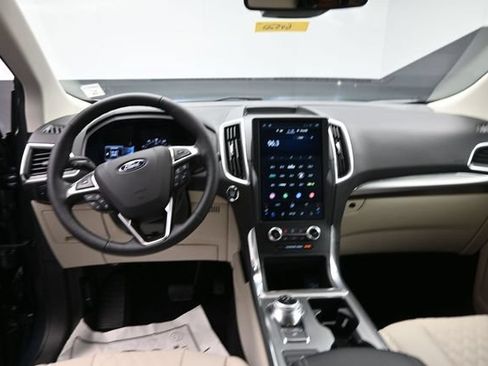 Certified 2023 Ford Edge Titanium w/ Equipment Group 301A AWD/4WD image 24
