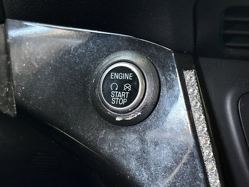 Used 2019 Ford Escape Titanium AWD/4WD image 8