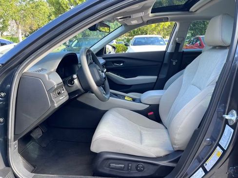 Used 2023 Honda Accord EX image 6