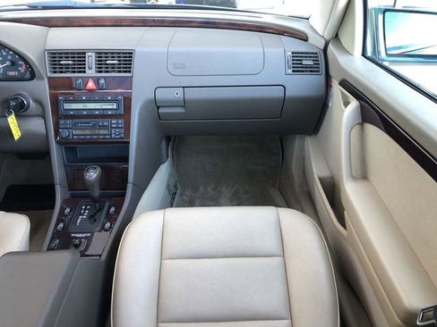 Used 1997 Mercedes-Benz C 230 image 28