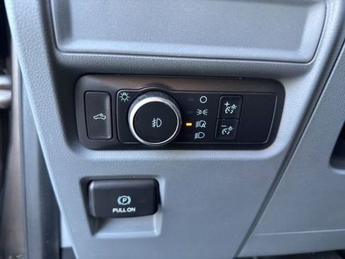 Used 2021 Ford F150 XLT image 12