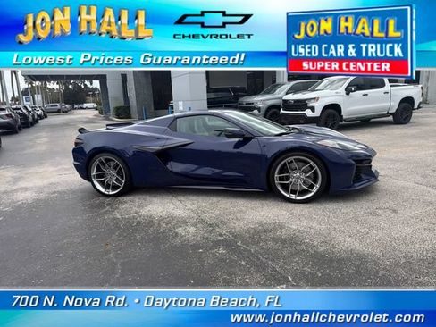 Used 2025 Chevrolet Corvette Z06 RWD image 14