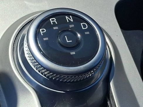 Used 2023 Ford Explorer XLT AWD/4WD image 14