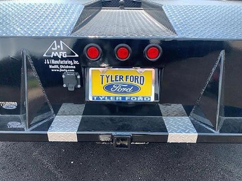 New 2025 Ford F450 Lariat image 11