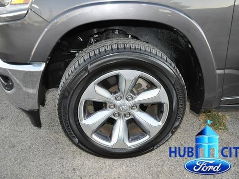 Used 2022 RAM 1500 Limited image 9