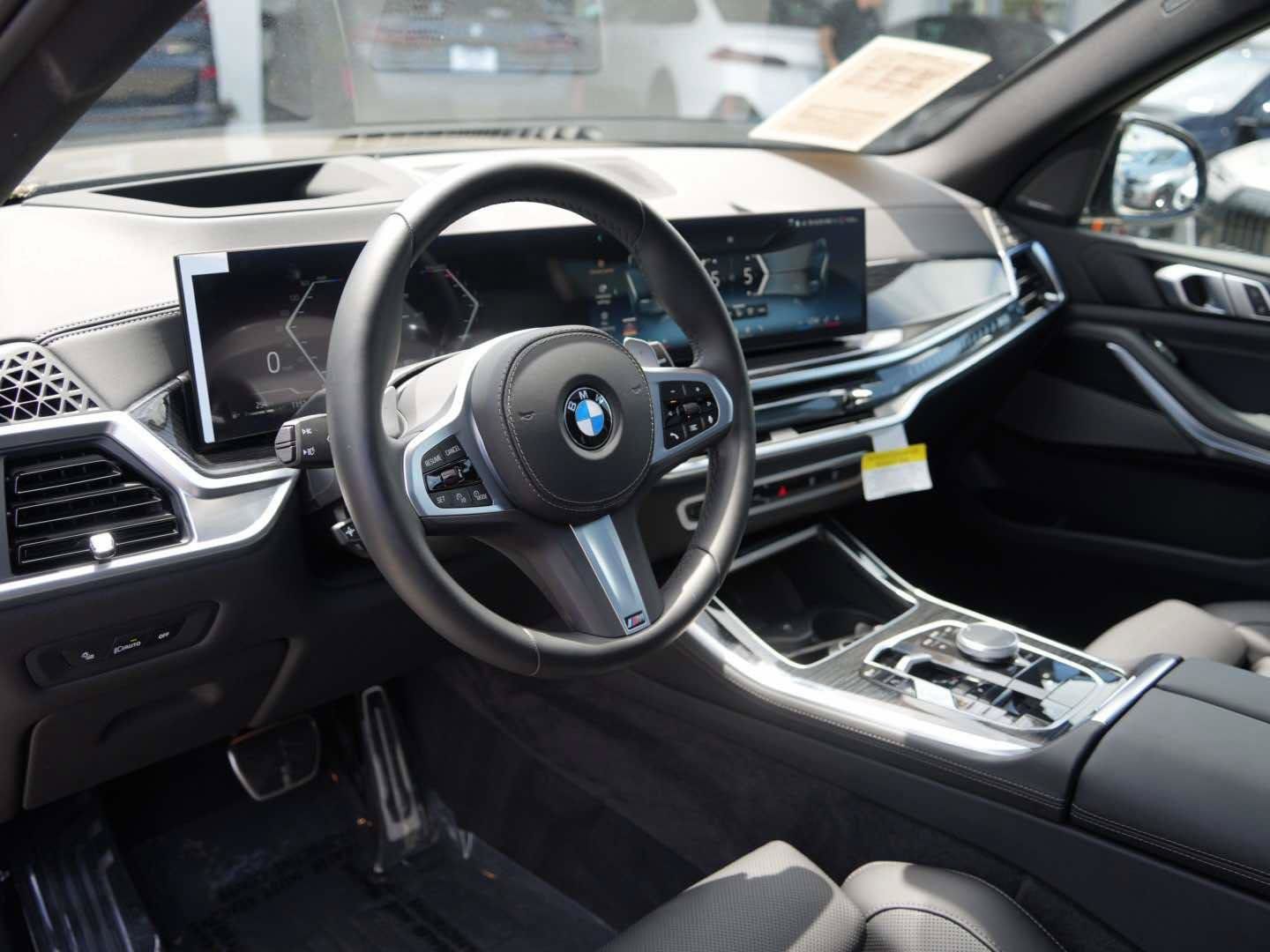 Used 2026 BMW X5 xDrive40i w/ M Sport Package AWD/4WD image 12