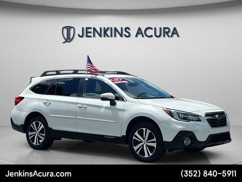 Used 2019 Subaru Outback 2.5i Limited AWD/4WD image 1