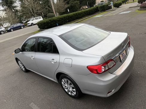 Used 2012 Toyota Corolla LE image 11