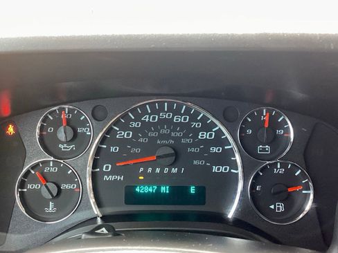 Used 2023 Chevrolet Express 3500 LS image 10