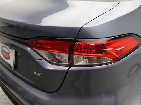 Certified 2025 Toyota Corolla LE w/ Convenience Package image 9