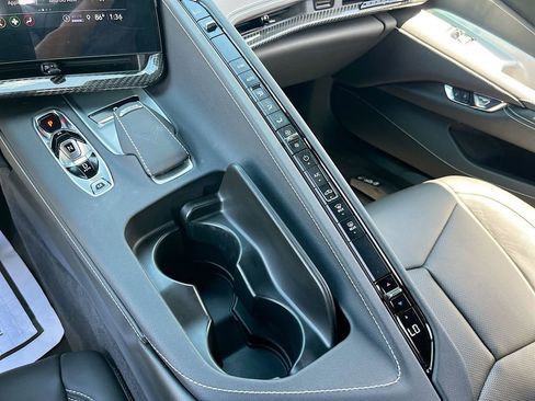 Used 2023 Chevrolet Corvette Stingray Coupe w/ Z51 Performance Package image 15