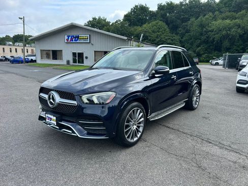 Used 2021 Mercedes-Benz GLE 450 4MATIC image 2