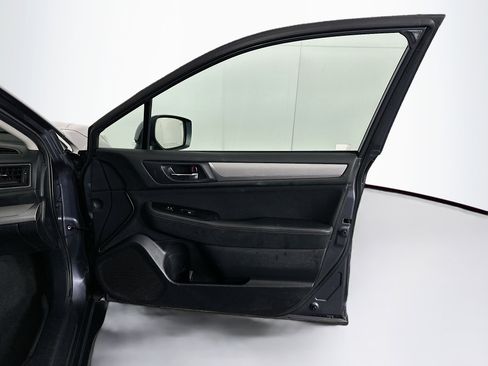 Used 2015 Subaru Outback 2.5i Premium image 29