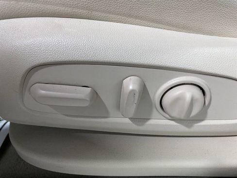 Used 2023 GMC Acadia Denali w/ Denali Technology Package image 18