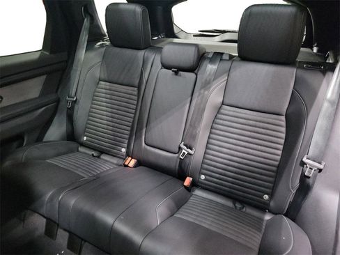 New 2024 Land Rover Discovery Sport Dynamic SE image 22