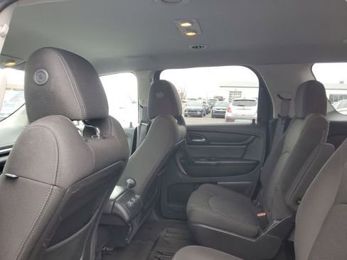 Used 2015 GMC Acadia SLE image 10