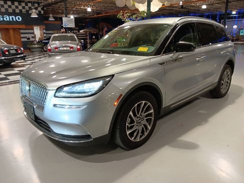 Used 2022 Lincoln Corsair AWD w/ Equipment Group 101A image 1