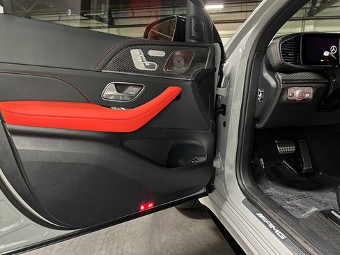 New 2026 Mercedes-Benz GLE 63 AMG S image 21