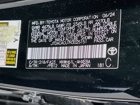 Used 2024 Toyota Prius Prime FWD image 29