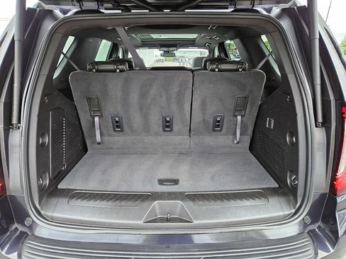 Used 2023 GMC Yukon SLT w/ Max Trailering Package image 12