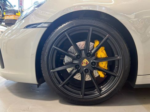 Used 2020 Porsche 911 Carrera RWD image 13
