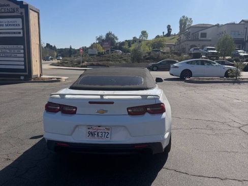 Used 2020 Chevrolet Camaro LT RWD image 6