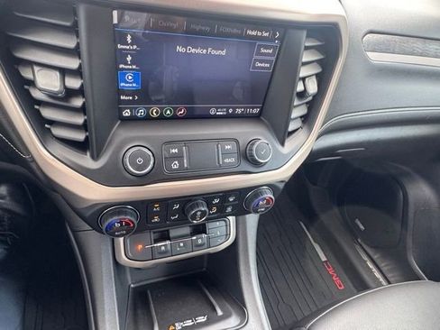 Used 2023 GMC Acadia Denali w/ Denali Ultimate Package image 17