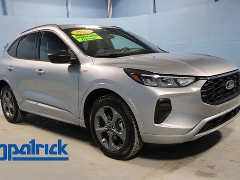 Used 2023 Ford Escape ST-Line w/ Tech Pack #1 AWD/4WD image 1