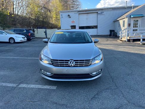 Used 2012 Volkswagen Passat 2.5 SEL Premium FWD image 7