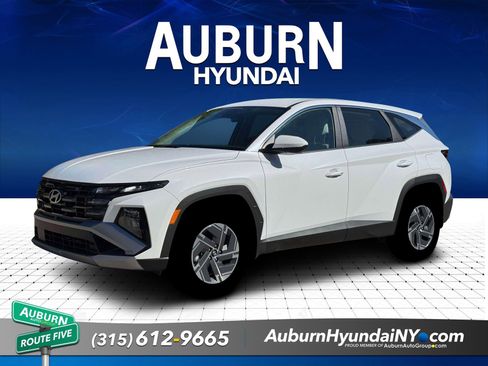 New 2026 Hyundai Tucson Blue SE AWD/4WD image 2