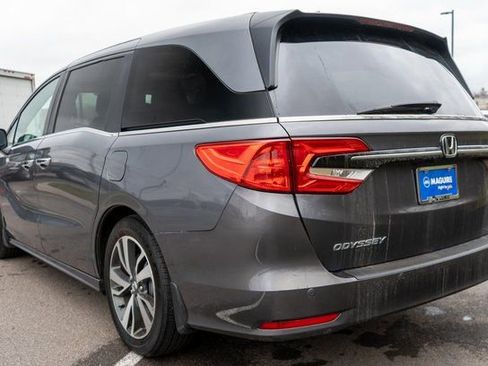 Used 2024 Honda Odyssey Touring image 8