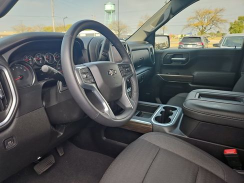 Used 2022 Chevrolet Silverado 1500 LT Trail Boss w/ Convenience Package II image 10