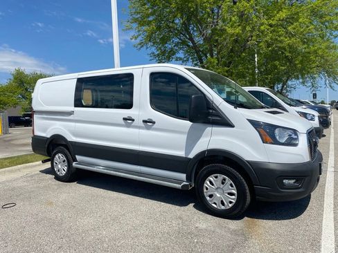 Used 2025 Ford Transit 250 Low Roof w/ Exterior Upgrade Package RWD image 5
