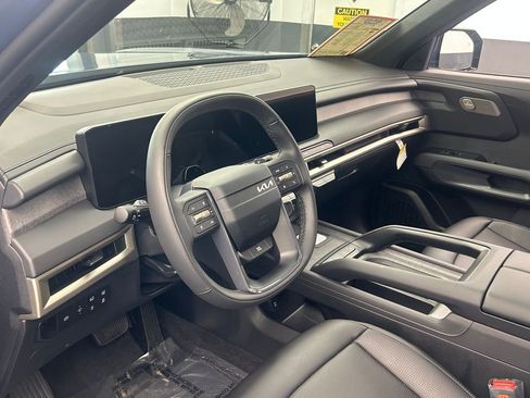 Used 2027 Kia Telluride S image 10