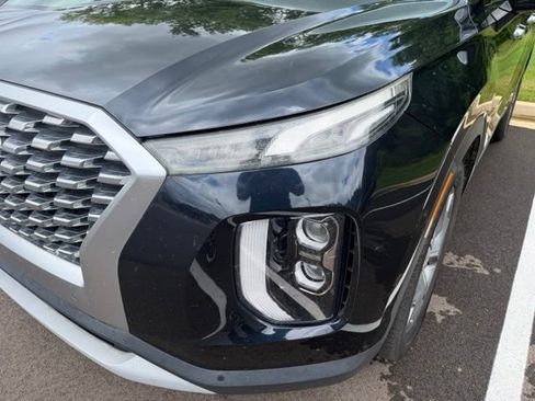 Used 2020 Hyundai Palisade SEL FWD image 2