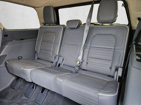 Used 2021 Lincoln Navigator Black Label w/ Cargo Convenience Package AWD/4WD image 20