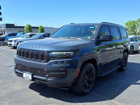 Used 2023 Jeep Wagoneer Series II AWD/4WD image 32