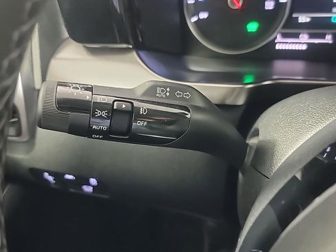 Used 2023 Kia Sorento EX image 29