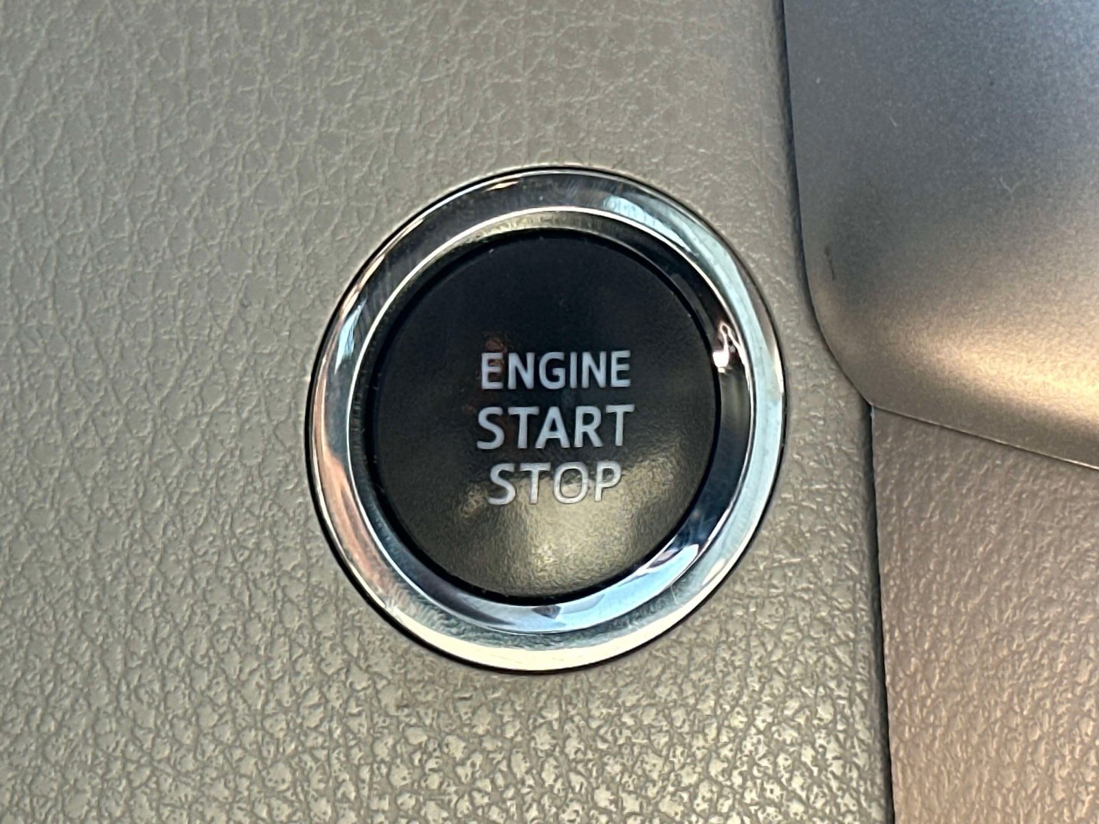 Used 2019 Toyota Highlander Limited AWD/4WD image 23