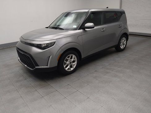 Used 2024 Kia Soul LX w/ Option Group 015 image 2