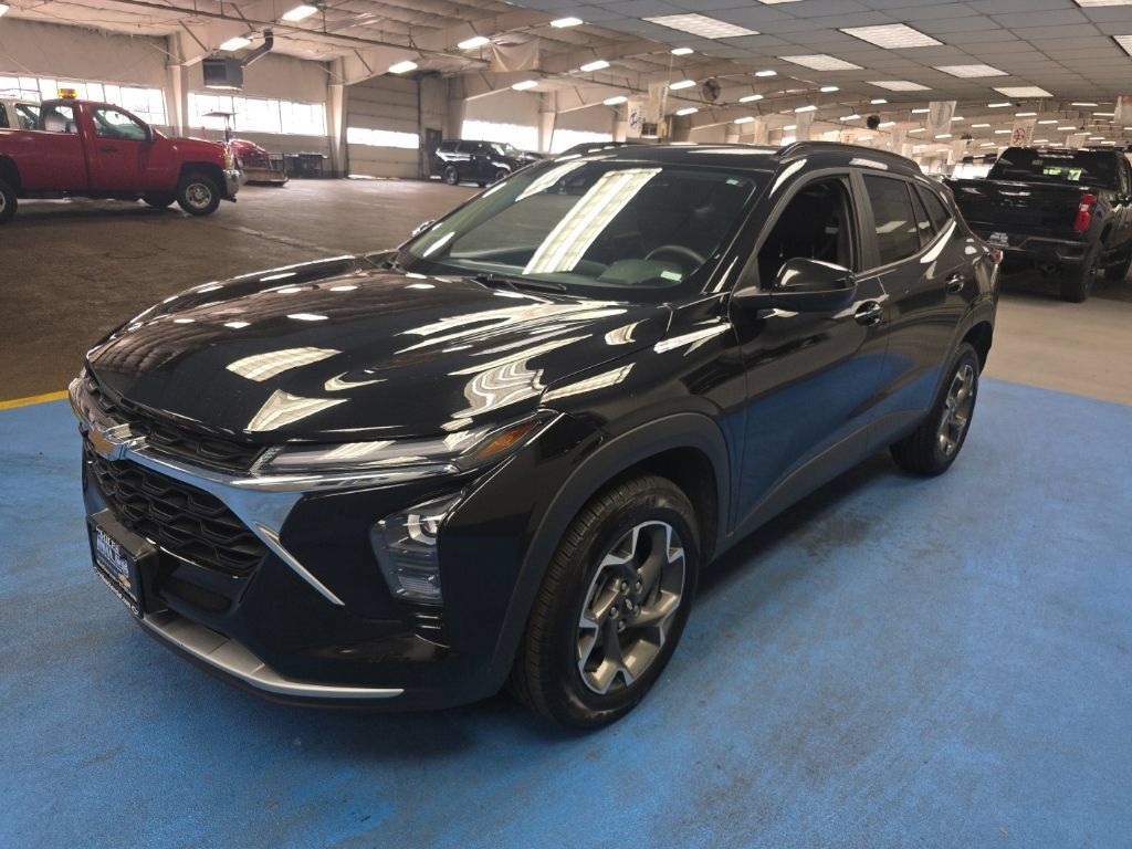 Certified 2024 Chevrolet Trax LT FWD image 11