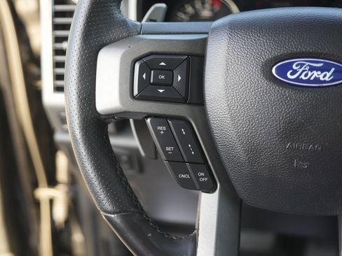 Used 2019 Ford F150 Raptor w/ Equipment Group 802A Luxury image 23