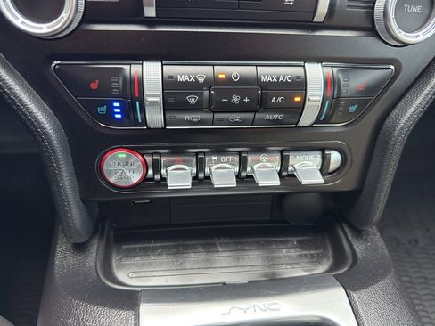 Used 2019 Ford Mustang Premium RWD image 19