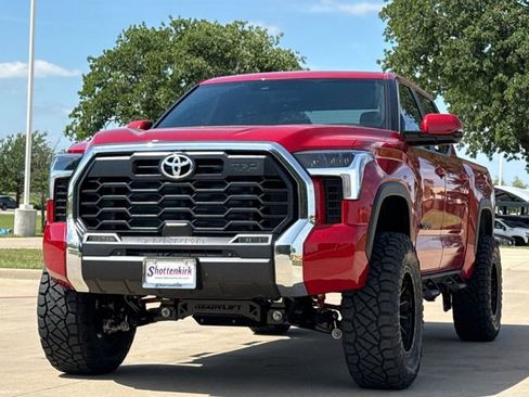 New 2026 Toyota Tundra SR5 AWD/4WD image 3