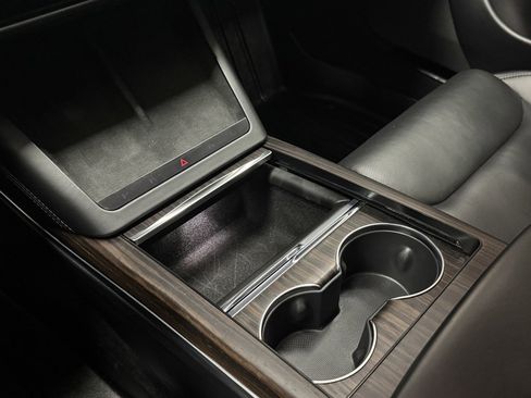 Used 2021 Tesla Model S Long Range image 19