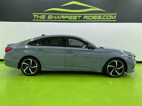 Used 2022 Honda Accord Sport image 11