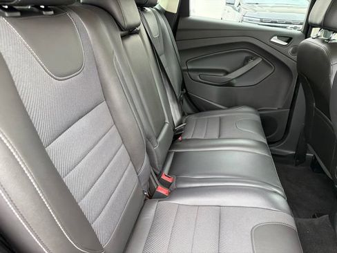 Used 2016 Ford Escape SE w/ SE Chrome Package FWD image 25