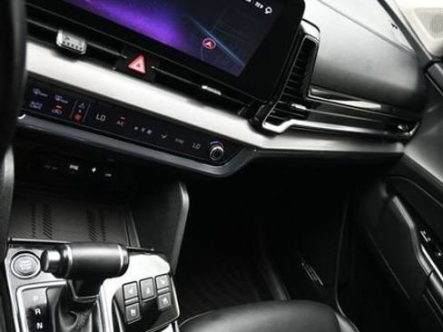 Used 2024 Kia Sportage SX FWD image 19