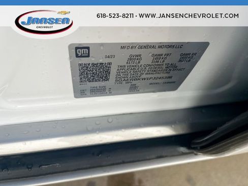 Used 2023 Buick Enclave Essence w/ Experience Buick Package FWD image 34